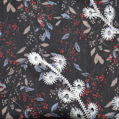 Trọng lượng trung bình 80 cotton 20 polyester Vải may mặc thêu ren