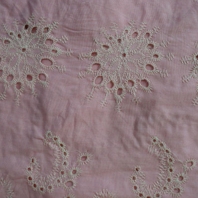 Váy mềm màu trắng Thêu vải cotton màu dệt