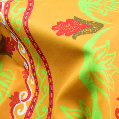 Bán nóng Nhiều màu sắc khác nhau 100% Polyester Vải thời trang kỹ thuật số In vải hoa 148Cm cho trang phục