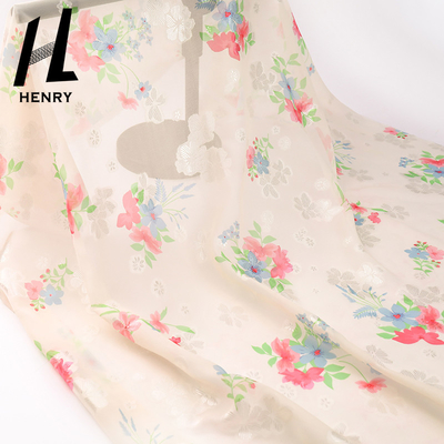 Vải tuyn mềm tùy chỉnh Chất liệu dệt 100% Polyester In Voan cho hàng may mặc