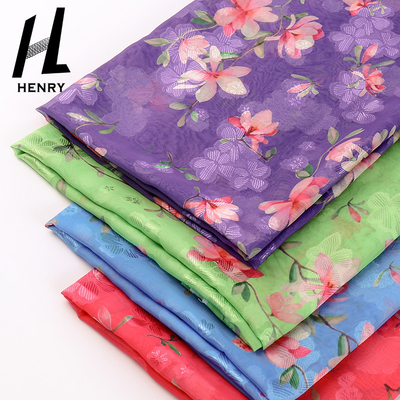 Vải tuyn mềm thoáng khí Quy trình in trang phục Polyester tinh khiết Vải voan