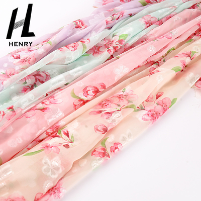 Vải tuyn Polyester lạ mắt cho trang phục phụ nữ Cảm giác mềm mại cho bàn tay